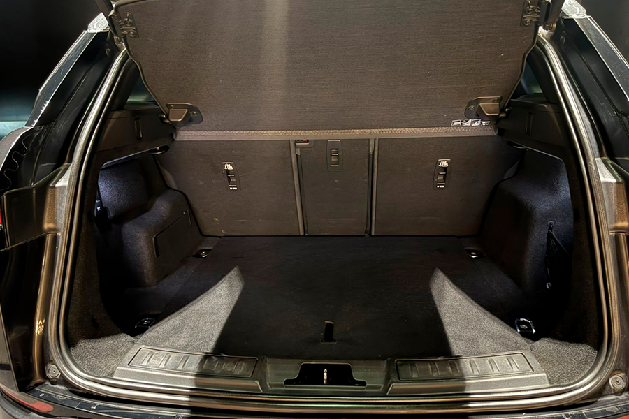 Range Rover Evoque P300 R-Dynamic HSE